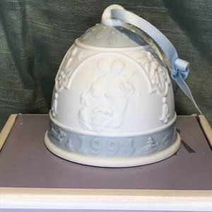 Lladro vintage 1994 Christmas Bell ornament porcelain dated w/ box